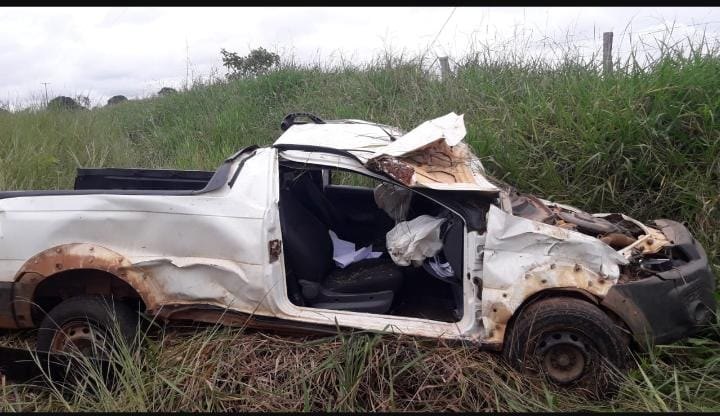 TRAGÉDIA: Duas pessoas morrem após capotamento na BR-364 em Porto Velho