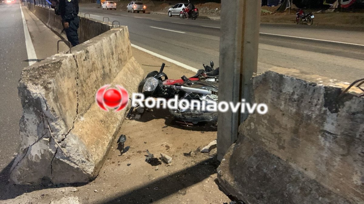 URGENTE: Motociclista morre após passar direto e bater em mureta na BR-364 