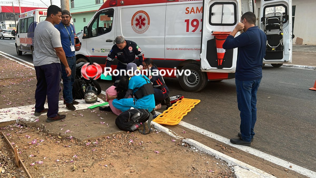 GRAVE: Passageira de moto quebra a perna em acidente na Jorge Teixeira