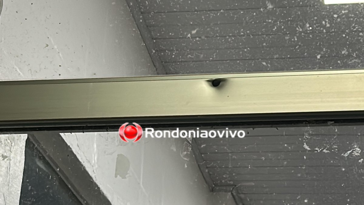 VEJA VÍDEO: Adolescente fica ferido durante atentado a tiros na frente de comércio 