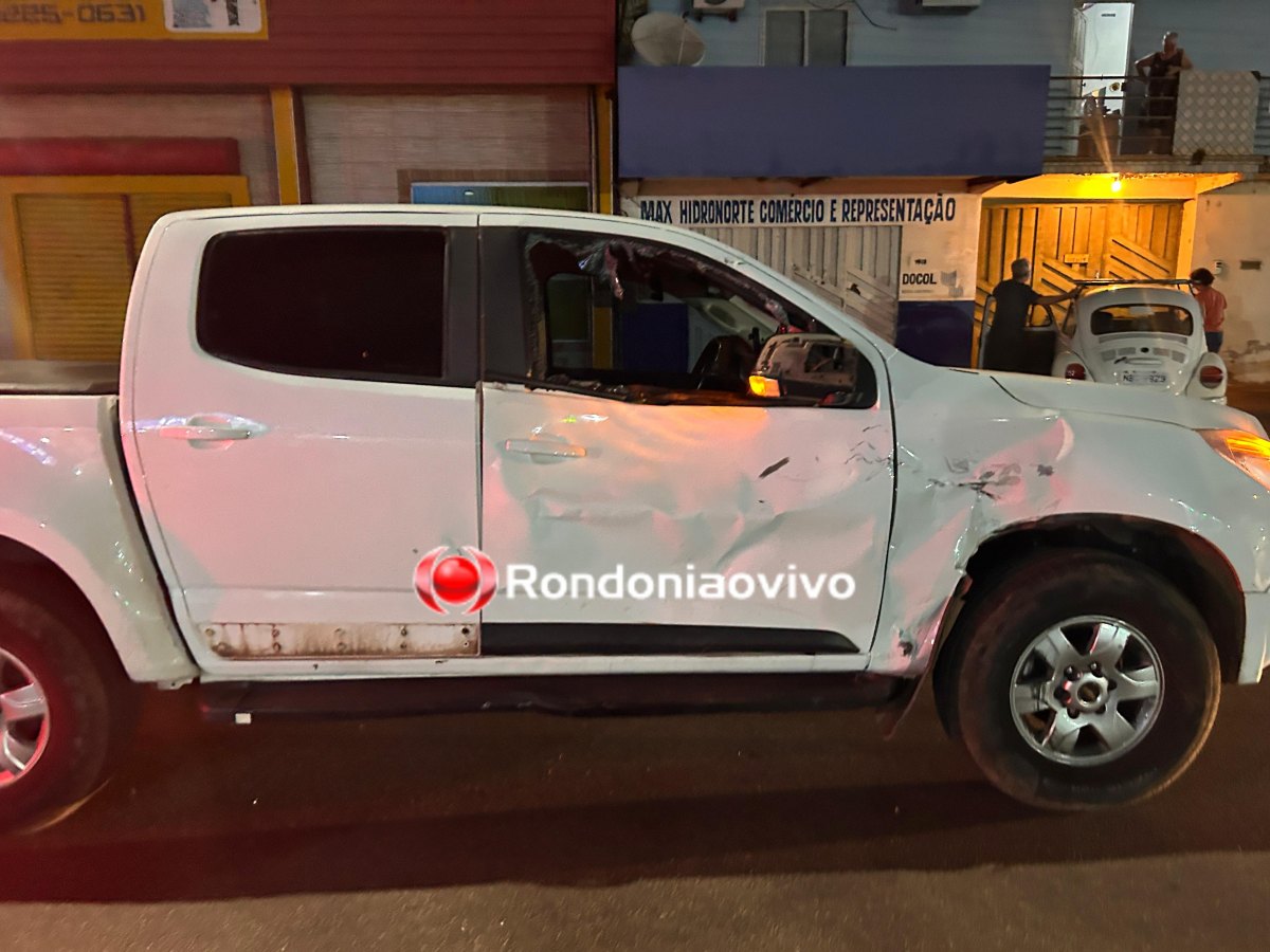 INCONSCIENTE: Mulher em moto fica em estado gravíssimo em acidente com S10