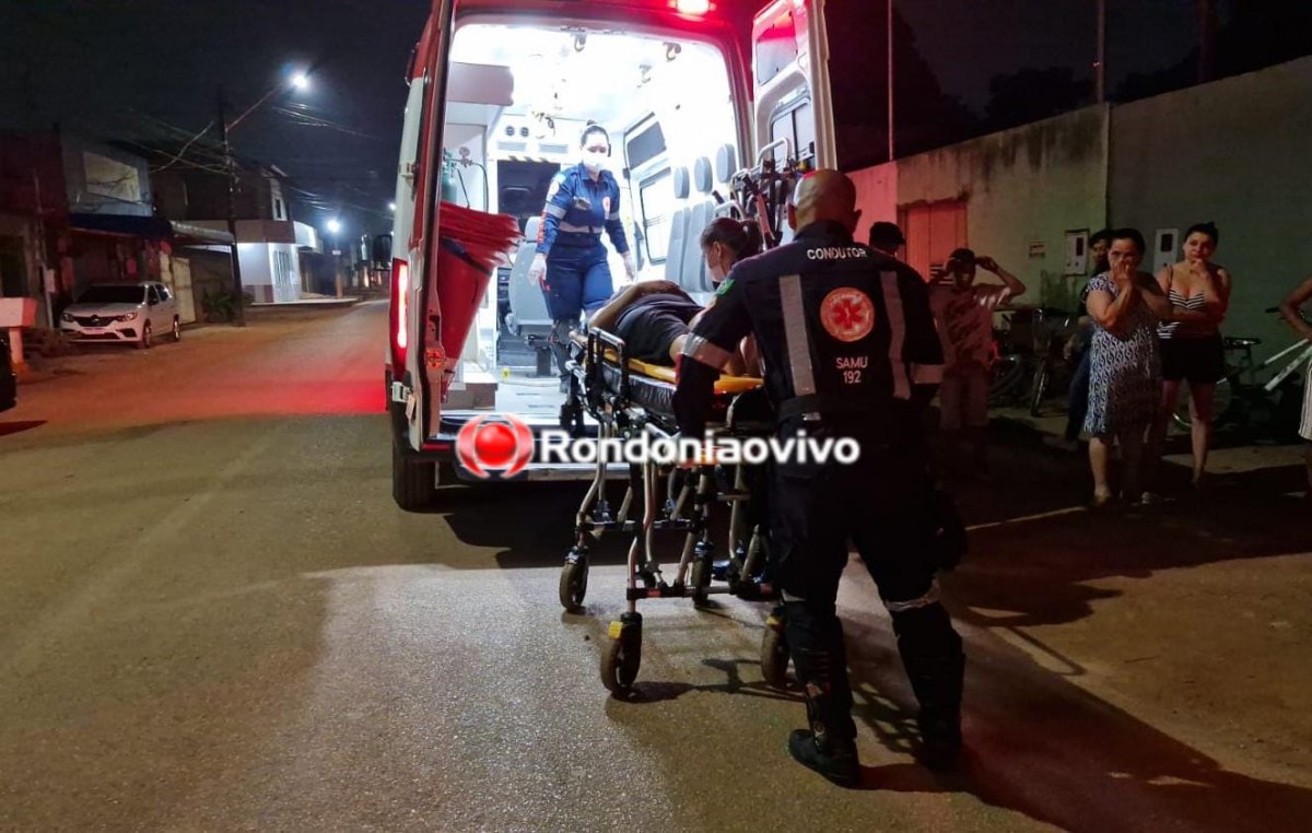 COLISÃO FRONTAL: Motorista de Saveiro tenta fazer conversão e atinge em cheio casal de moto