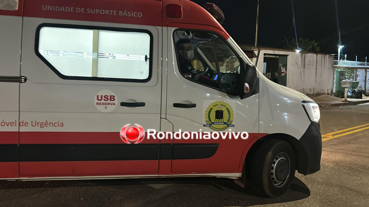 VÍDEO: Dois jovens são atacados a tiros na frente de residência 