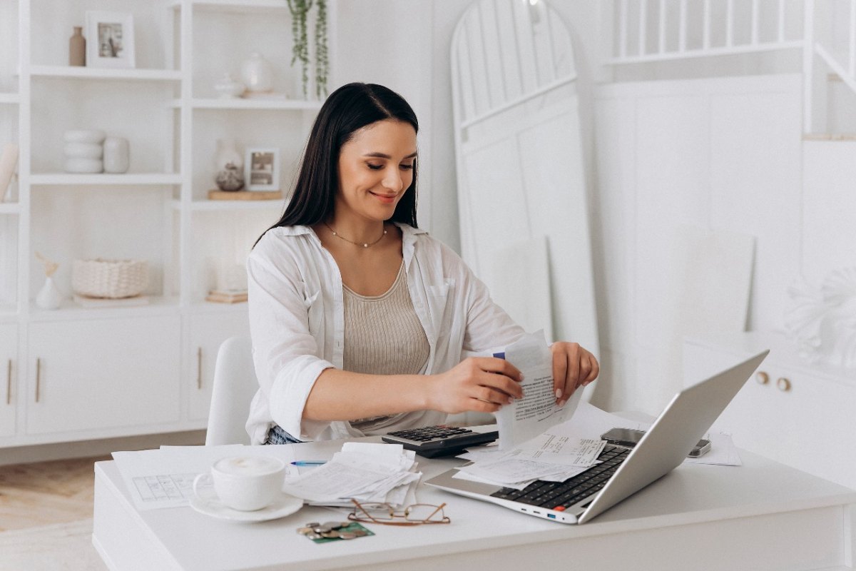 13° SALÁRIO: Abono extra alivia o bolso e permite a realização de sonhos