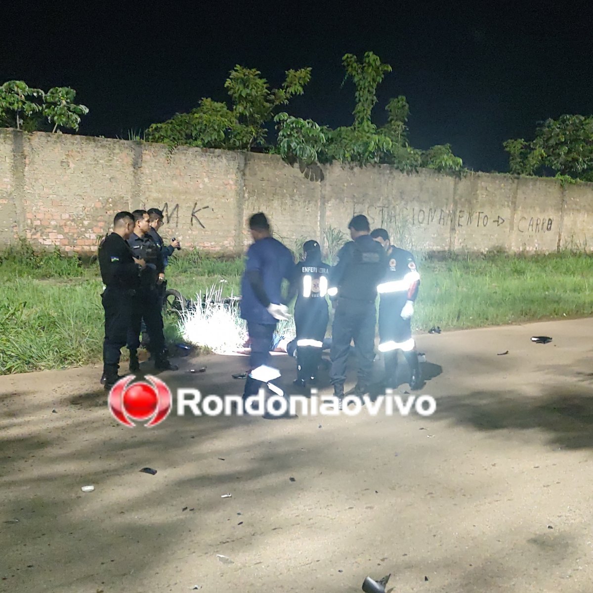 FIM DA LINHA: Criminoso morreu após bater em poste enquanto fugia de equipes da PM