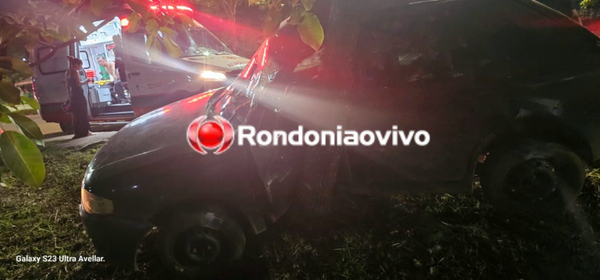 NA IMIGRANTES: Motorista bate violentamente carro em árvore para não atropelar motociclista 