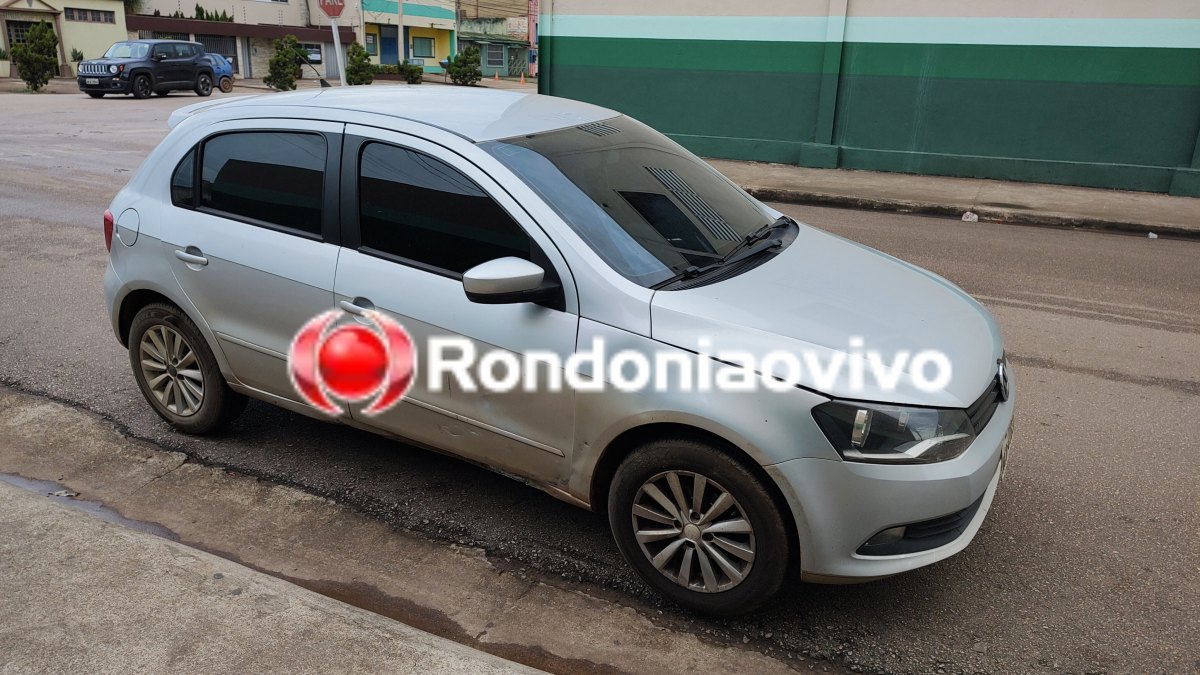 VÍDEO: Motociclista sofre grave acidente após motorista de Gol invadir preferencial