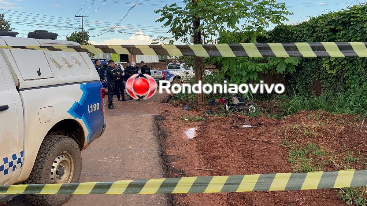 VÍDEO: Motociclista morre após bater violentamente em poste