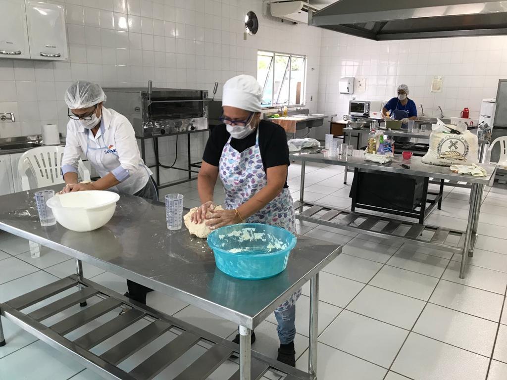 FAMÍLIAS CARENTES: Fecomércio/Sesc/Senac e Prefeitura de Ji-Paraná firmam parceria 