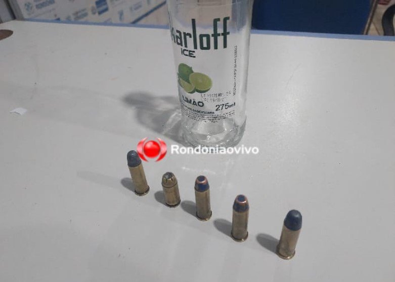 APÓS DENÚNCIA: Bando é preso com munições de revólver e pistola em árvore de Natal