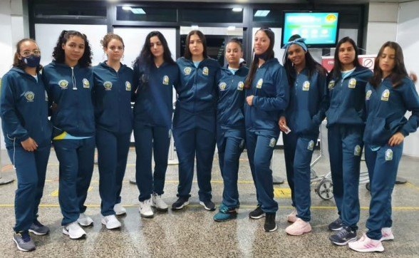 CAMPEÕES: Equipe de voleibol vilhenense conquista ouro em competição em MT