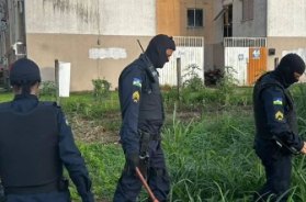 DETECÇÃO: Operação em condomínio descobre esconderijo de farda e distintivo da PC