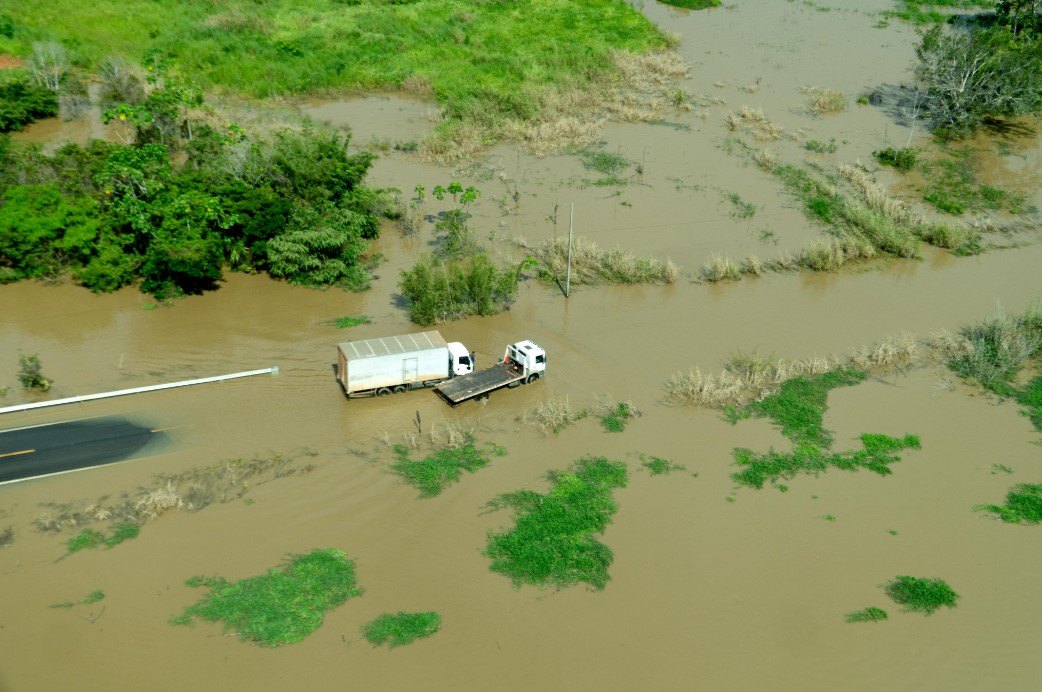 ESFORÇOS: Governador destaca ações imediatas para regiões atingidas pelas enchentes