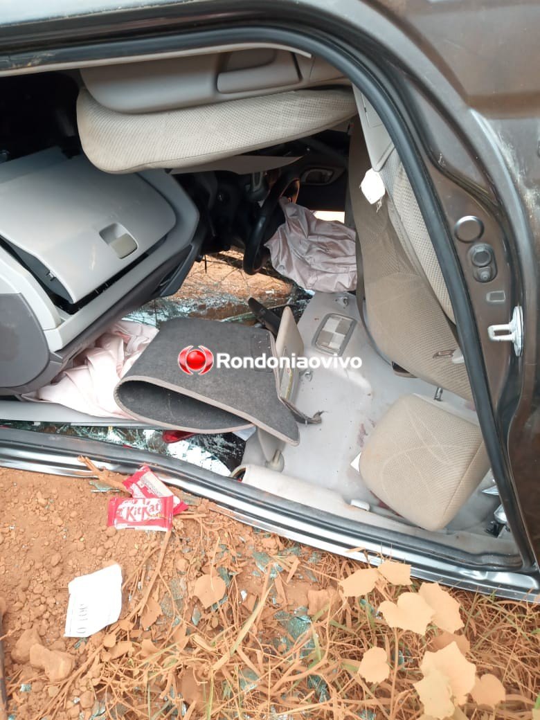 ACIDENTE: Capotamento na estrada da Penal deixa quatro pessoas feridas