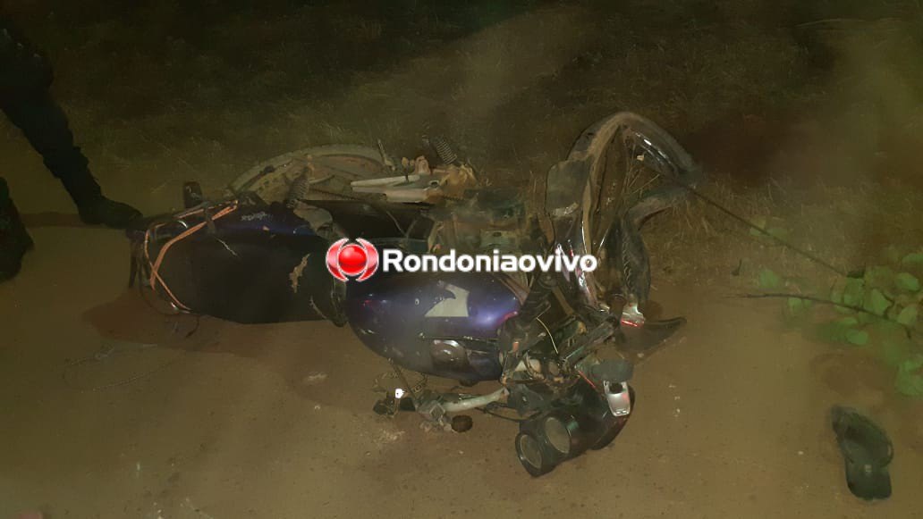 GRAVE: Motociclista tem fratura exposta na perna após colisão frontal com automóvel