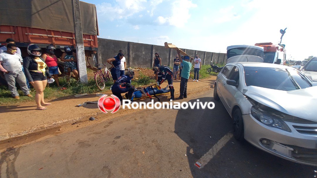 ASSISTA: Colisão entre cinco veículos deixa idosa gravemente ferida