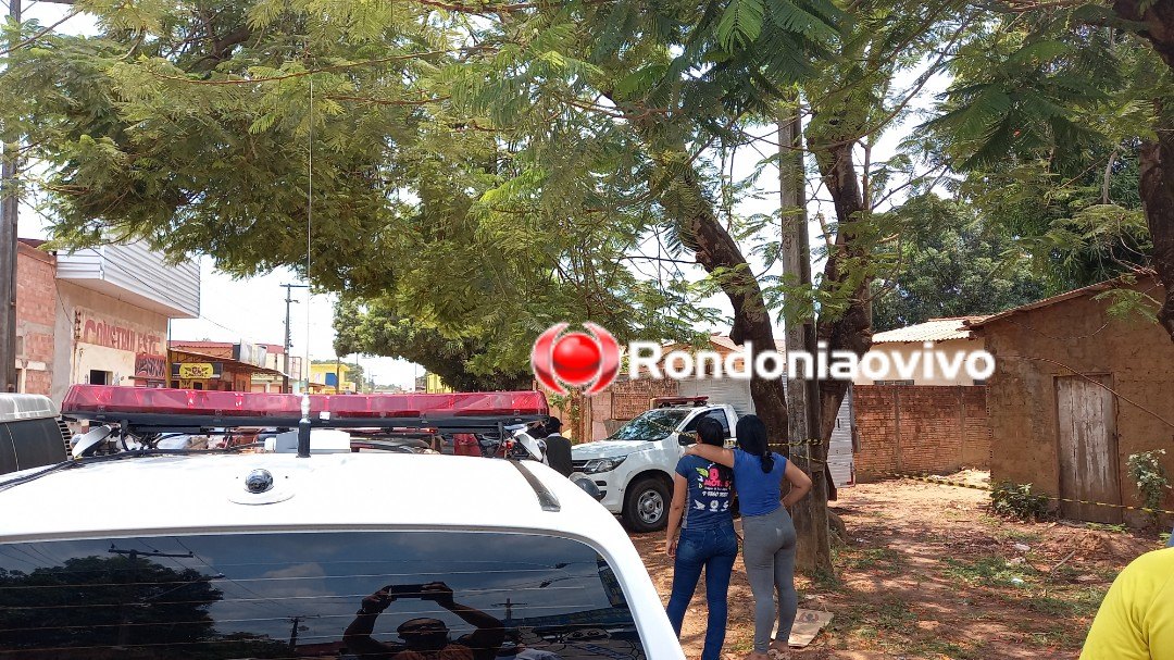 BÁRBARO - VÍDEO: Corpo é encontrado carbonizado nos fundos de residência