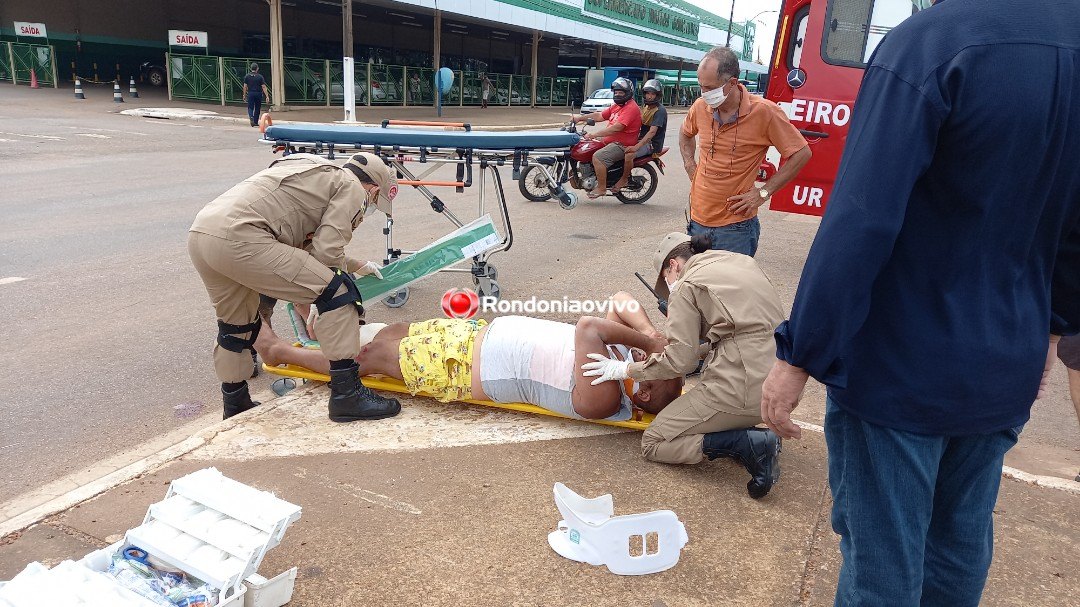ASSISTA: Motociclista sofre fratura exposta em acidente com carro na Jorge Teixeira