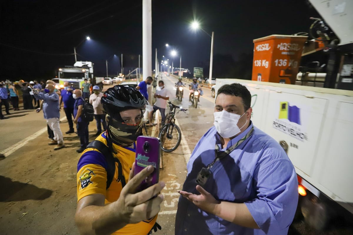 BR-319: Júnior Cavalcante comemora iluminação da Ponte do Rio Madeira