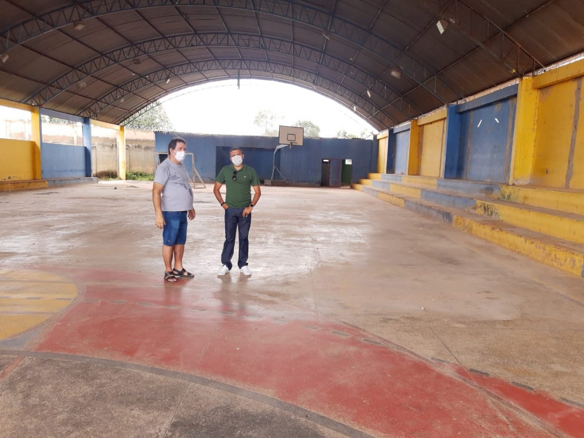 EDUCAÇÃO: Deputado Alex Silva conhece dificuldades de escolas de Porto Velho