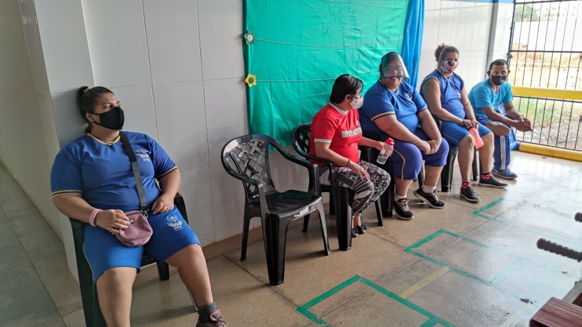 RECURSOS: Anderson realiza entrega oficial de equipamentos de fisioterapia para a APAE 