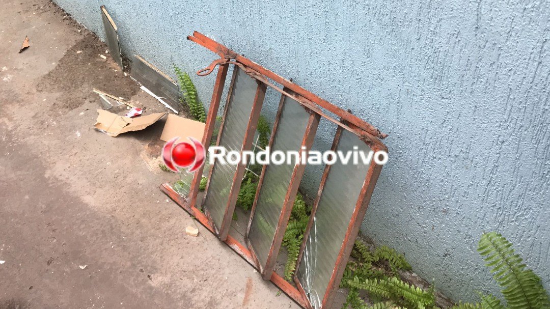 ARSENAL: Bando usou casa desocupada para entrar em empresa e levar 19 pistolas 9mm