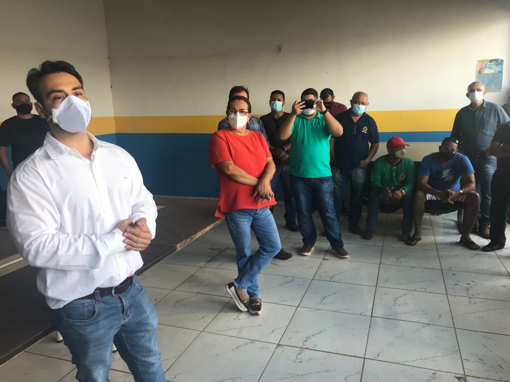 SINDEPROF: Servidores e secretário enviam questão do pagamento das diárias à prefeitura 