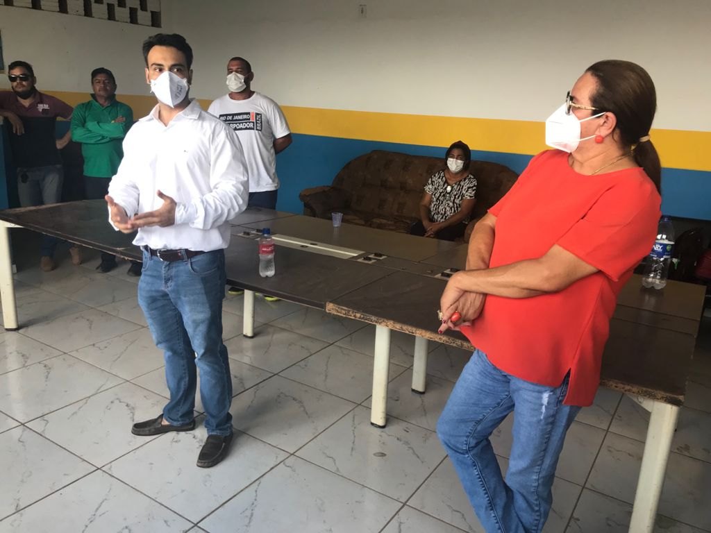 SINDEPROF: Servidores e secretário enviam questão do pagamento das diárias à prefeitura 