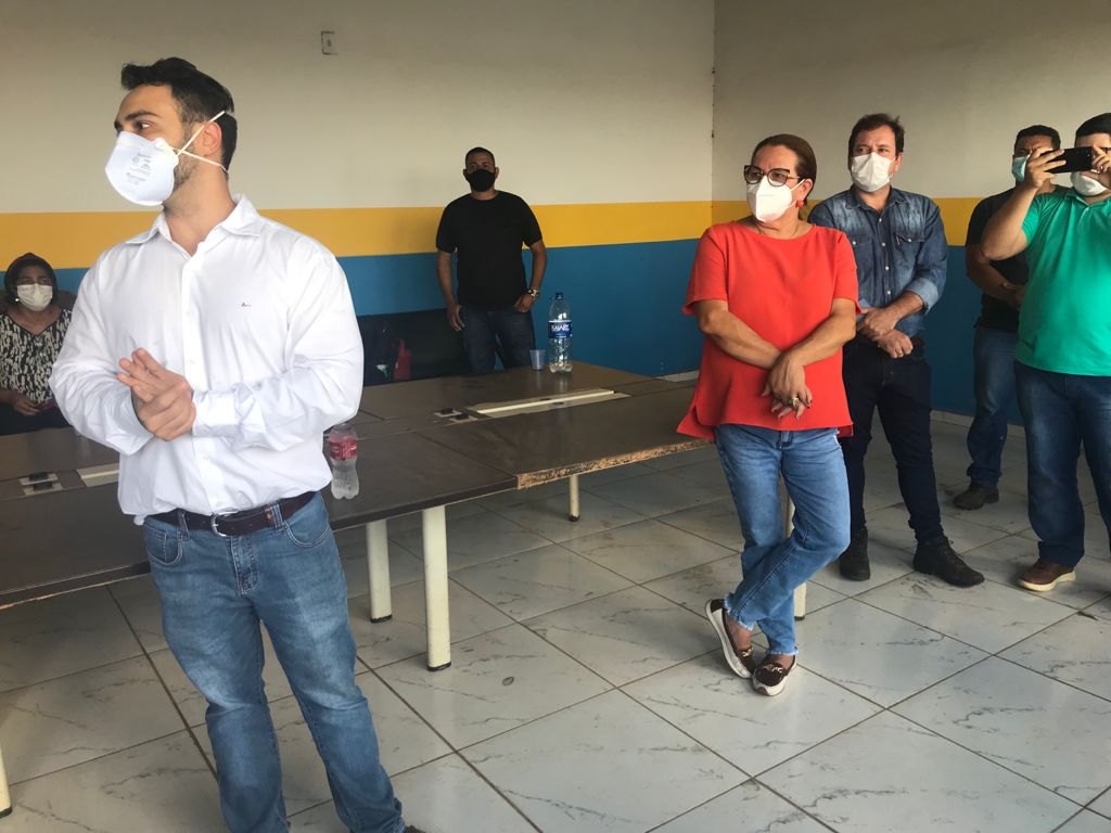 SINDEPROF: Servidores e secretário enviam questão do pagamento das diárias à prefeitura 