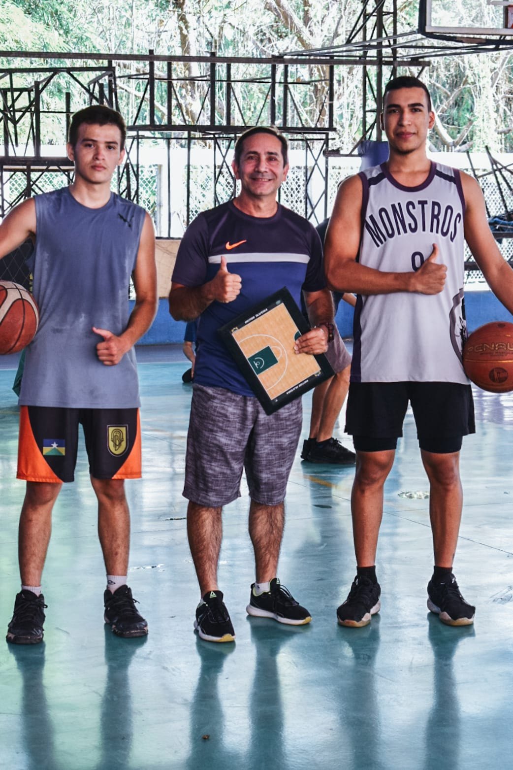 BASQUETEBOL ÀS NAÇÕES: Crianças e adultos têm oportunidade de praticar o esporte em Porto Velho