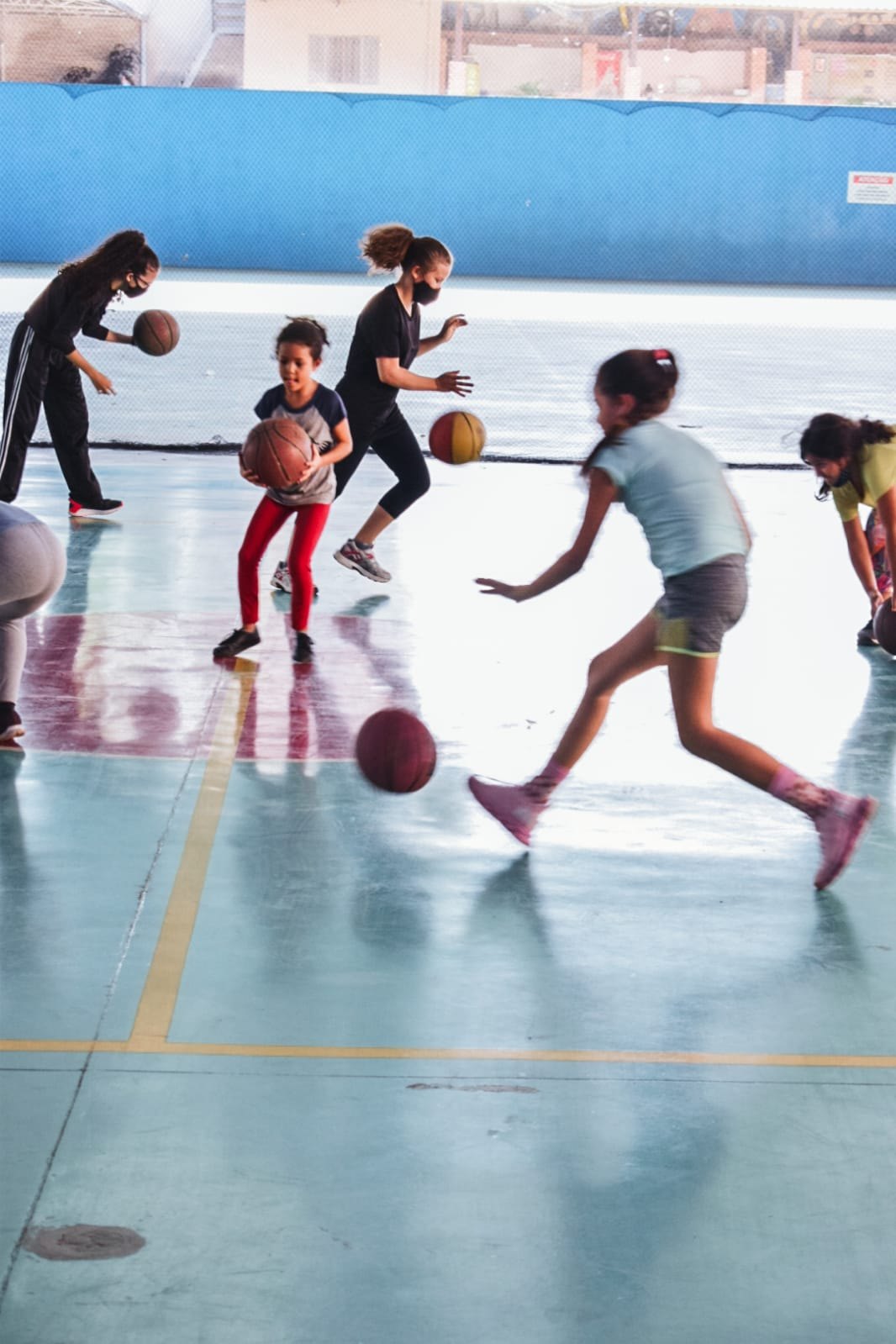 BASQUETEBOL ÀS NAÇÕES: Crianças e adultos têm oportunidade de praticar o esporte em Porto Velho