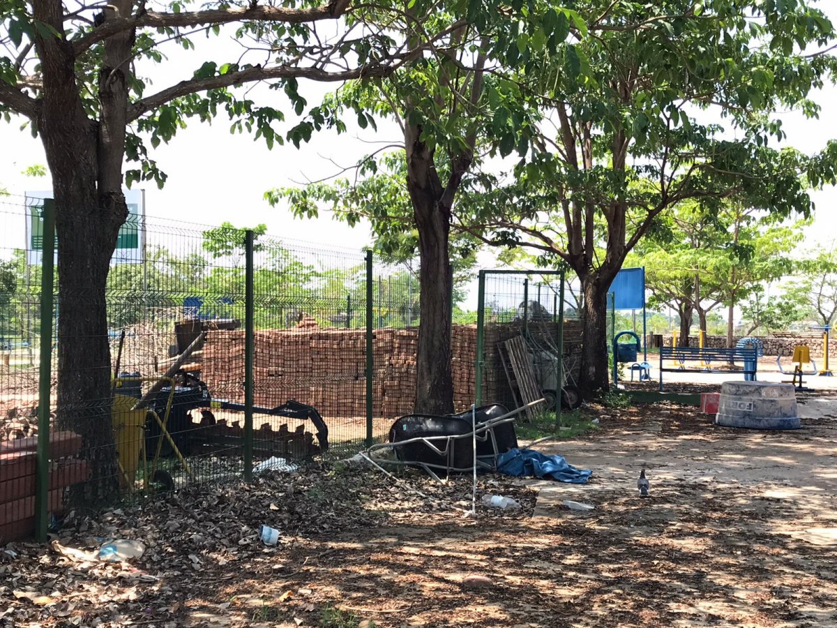 ABANDONO: Moradores reclamam de fechamento e sujeira no Parque da Cidade