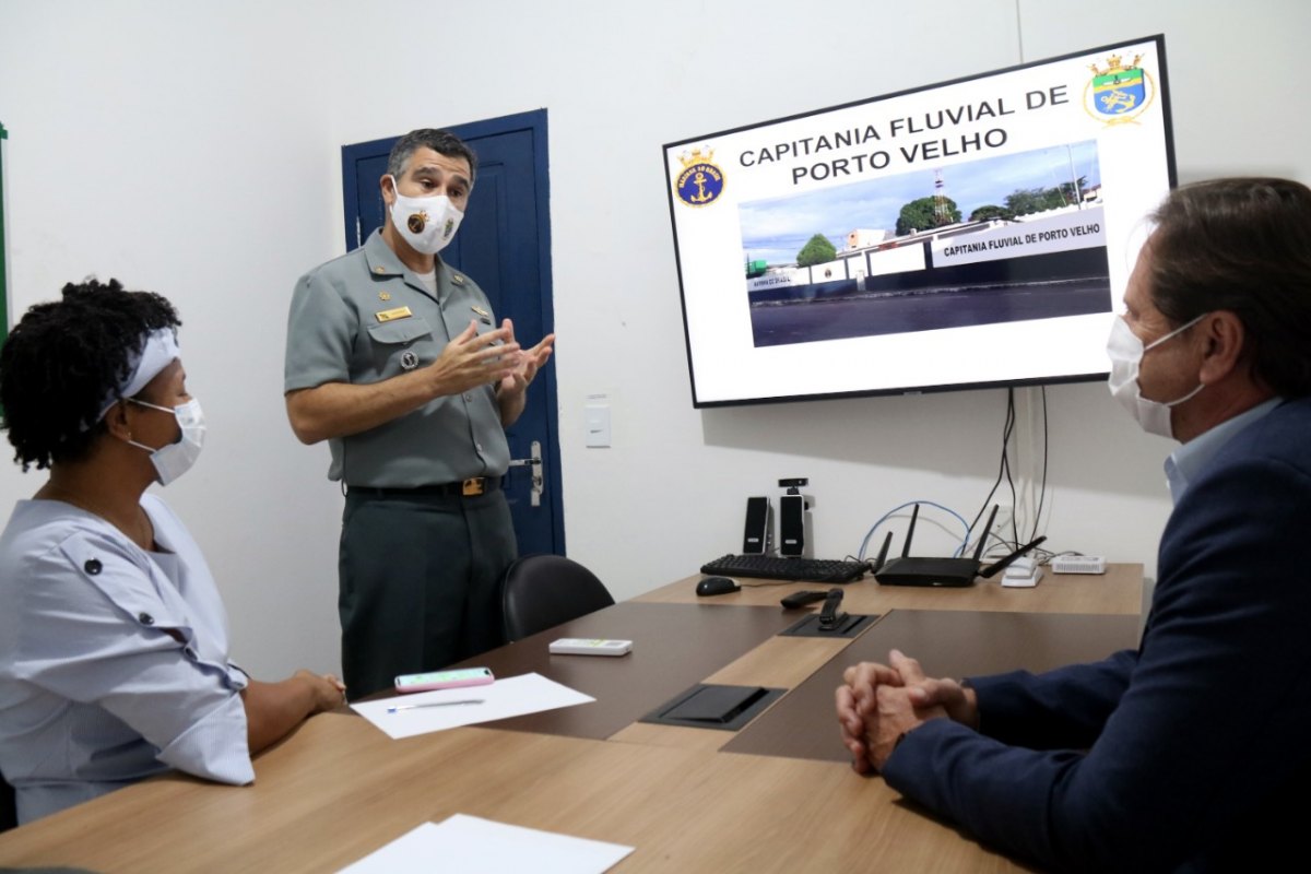 PARCERIA: Acir e Sílvia selam compromissos com educação superior e fiscalização portuária