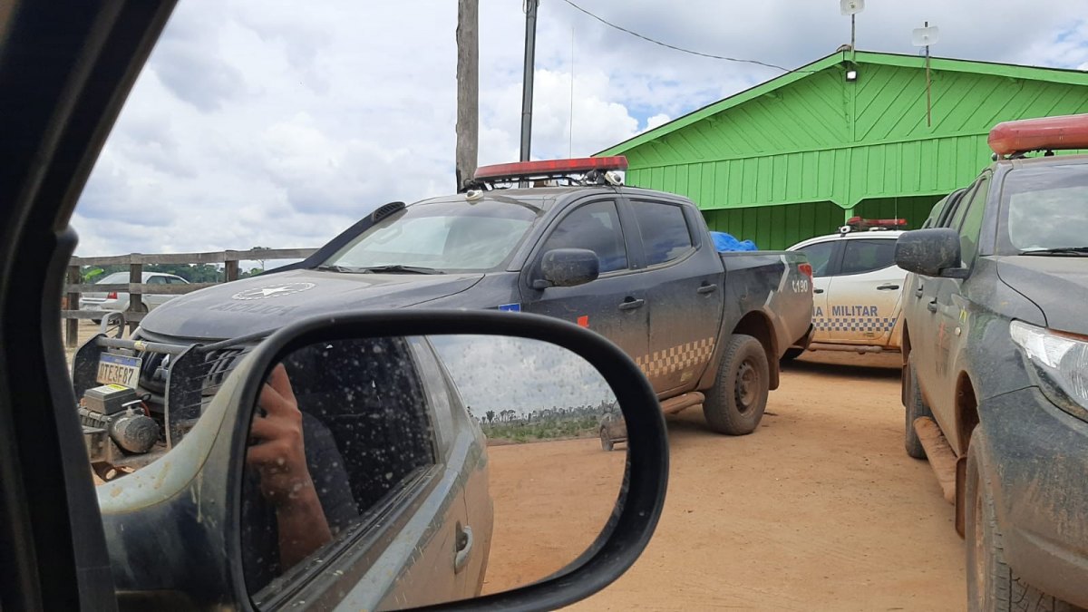 NO CHÃO: Camponeses acusam PMs de destruírem assentamento próximo a Nova Mutum