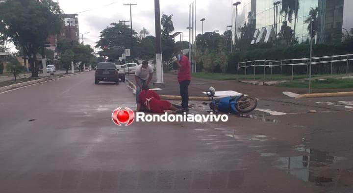 GRAVE: Mulher quase perde o pé ao ser atropelada por carro que invadiu preferencial