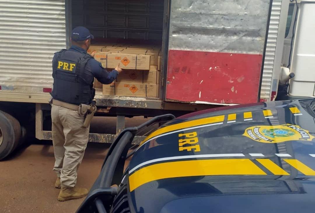PERIGO: Esquadrão antibombas é acionado após PRF  parar caminhão com explosivos