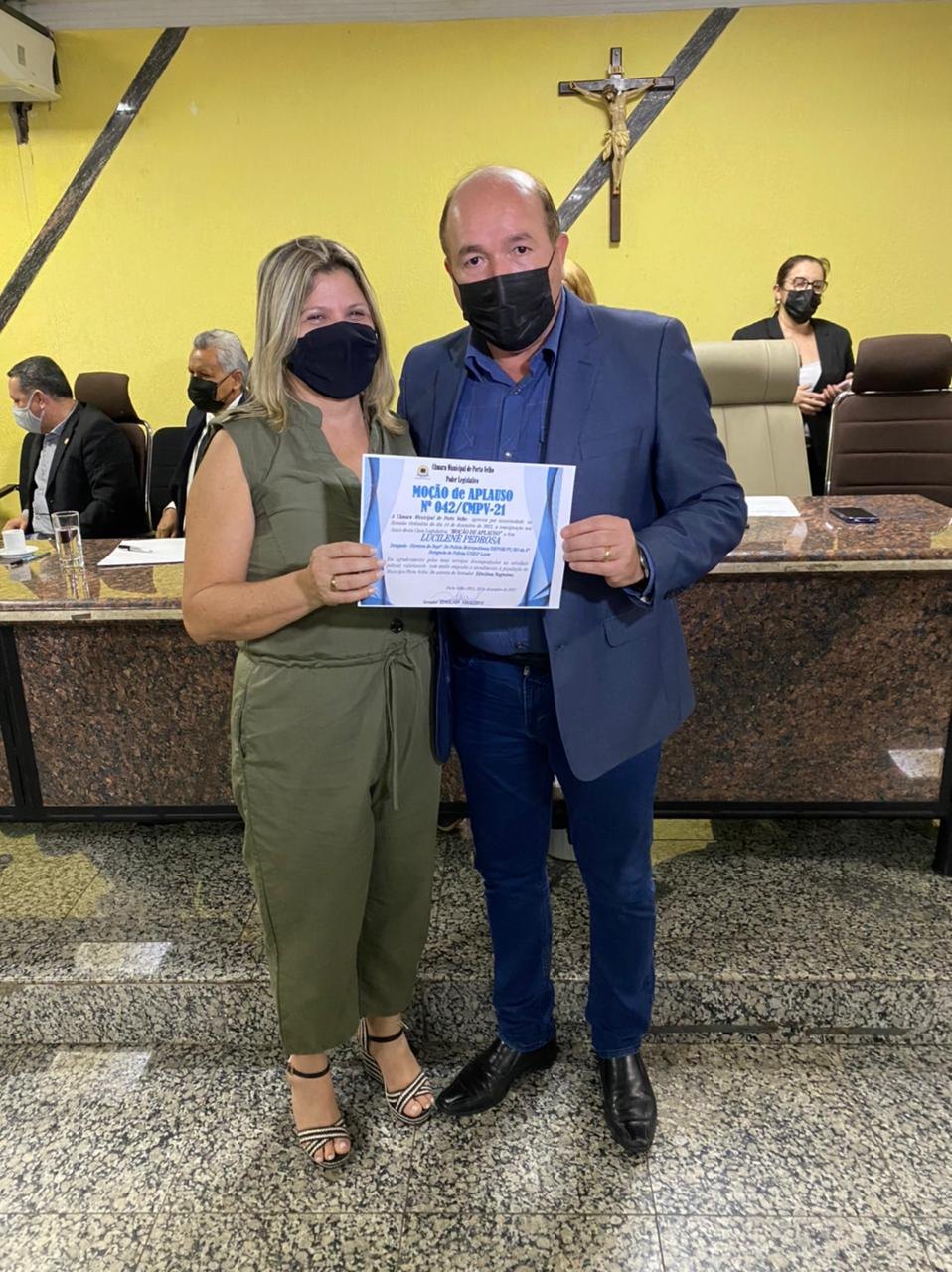 RECONHECIMENTO: Câmara homenageia policiais civis e atletas de taekwondo