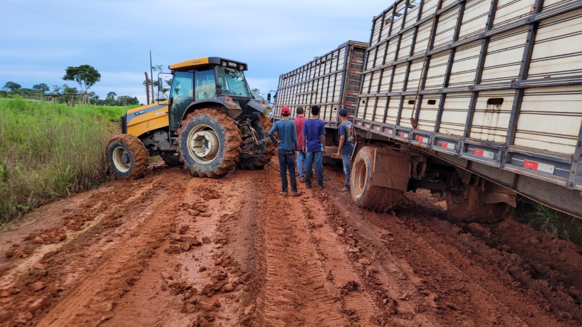 ATOLEIROS: Moradores da Ponta Abunã lamentam as péssimas condições das estradas
