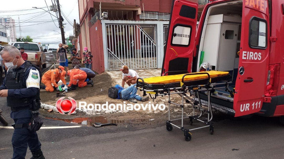 JOGADOS NA CALÇADA: Caminhonete avança cruzamento e deixa duas vítimas com fraturas expostas