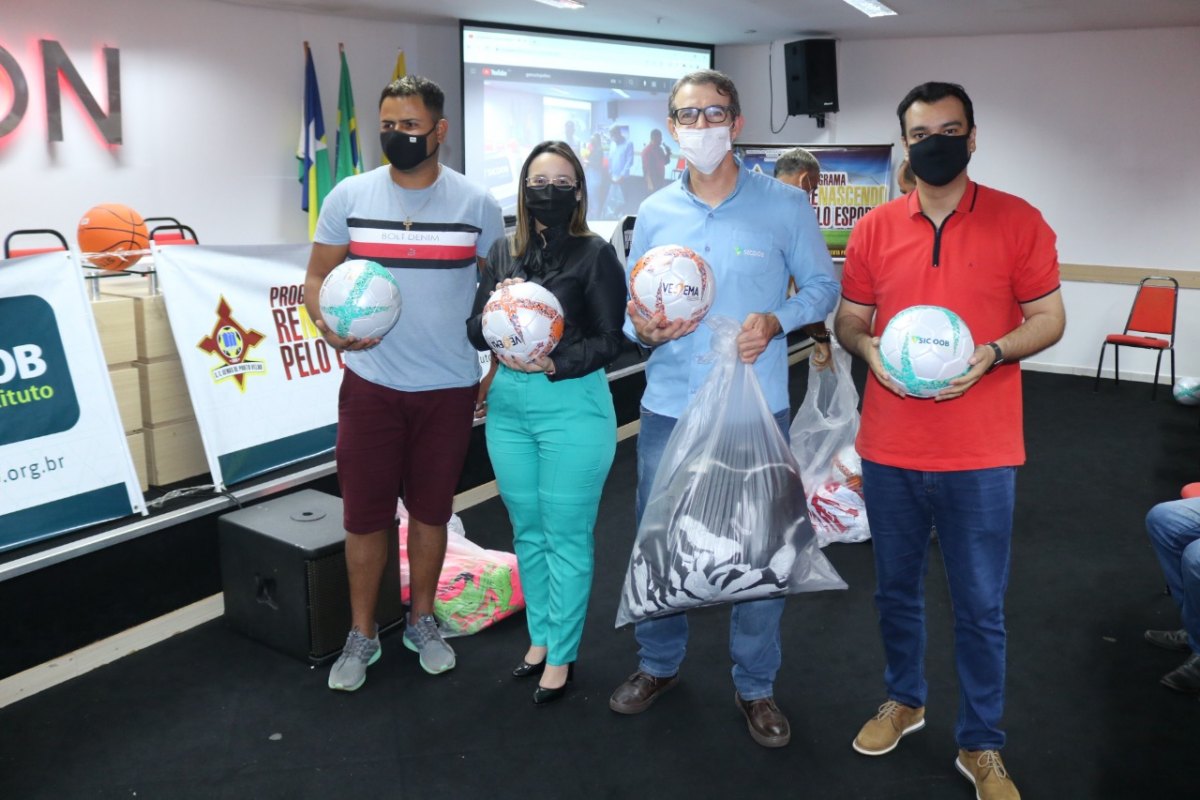 SPORT CLUB GENUS: Programa Renascendo é lançado no auditório da Uniron