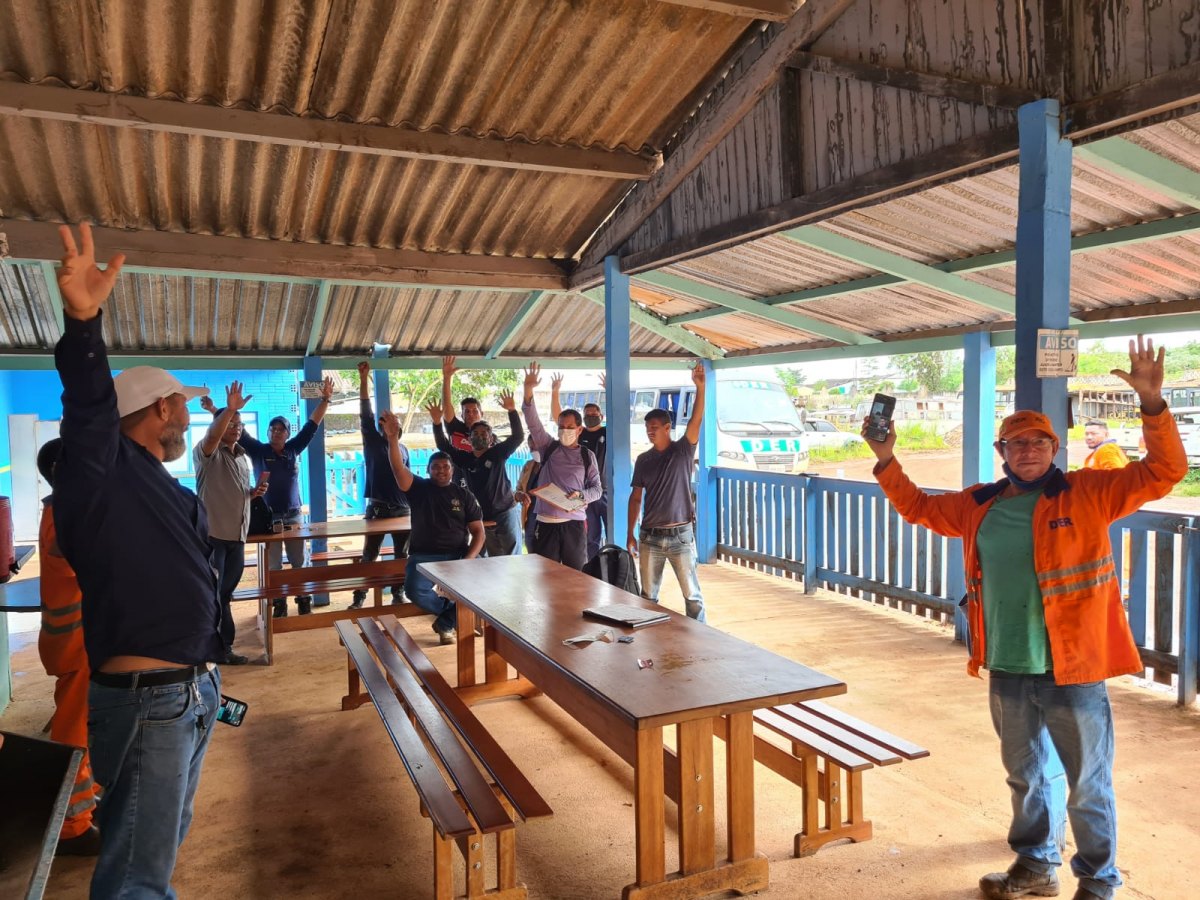 PARALISAÇÃO: Servidores do DER decidem greve geral para a próxima terça-feira (15)