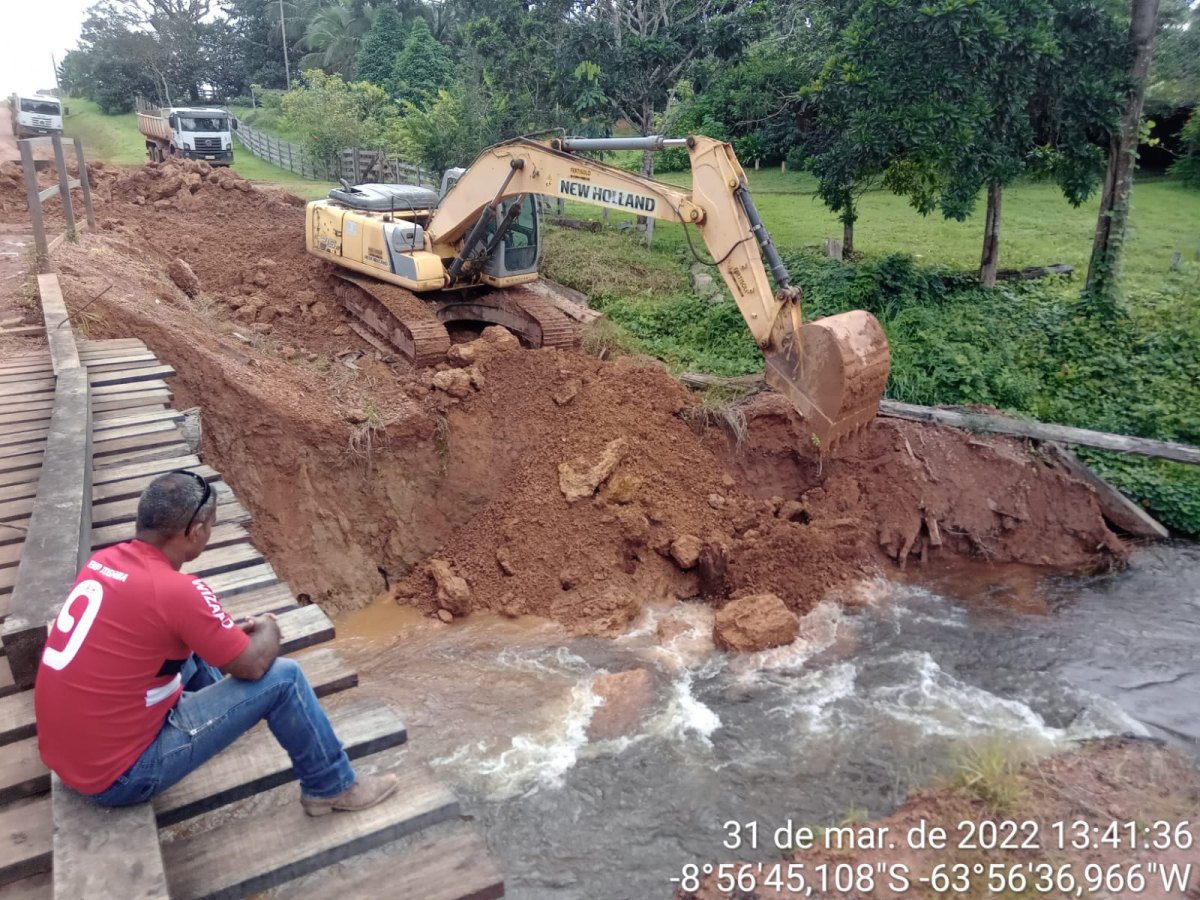 DESVIO: Obras começam a ser realizadas na Linha 22 em Porto Velho