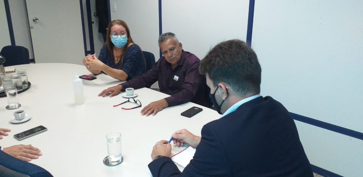 PREOCUPADOS: Vereadores procuram MP buscando solução para transporte escolar fluvial