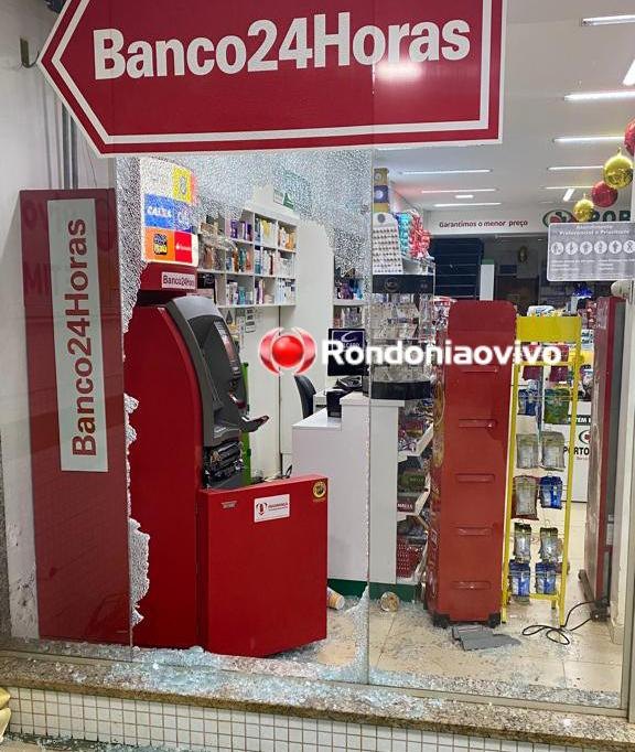 FILMADO: Vídeo mostra momento que ladrões arrombam caixa eletrônico em farmácia