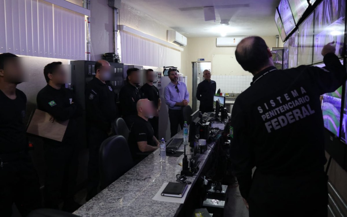 CAPITAL: Marcos Rogério (PL) visita presídio federal e se reúne com servidores da unidade
