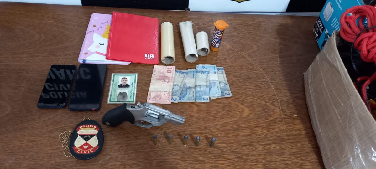 THRÍAMVOS: Após desaparecimento de jovem, polícia faz operação e sete são presos