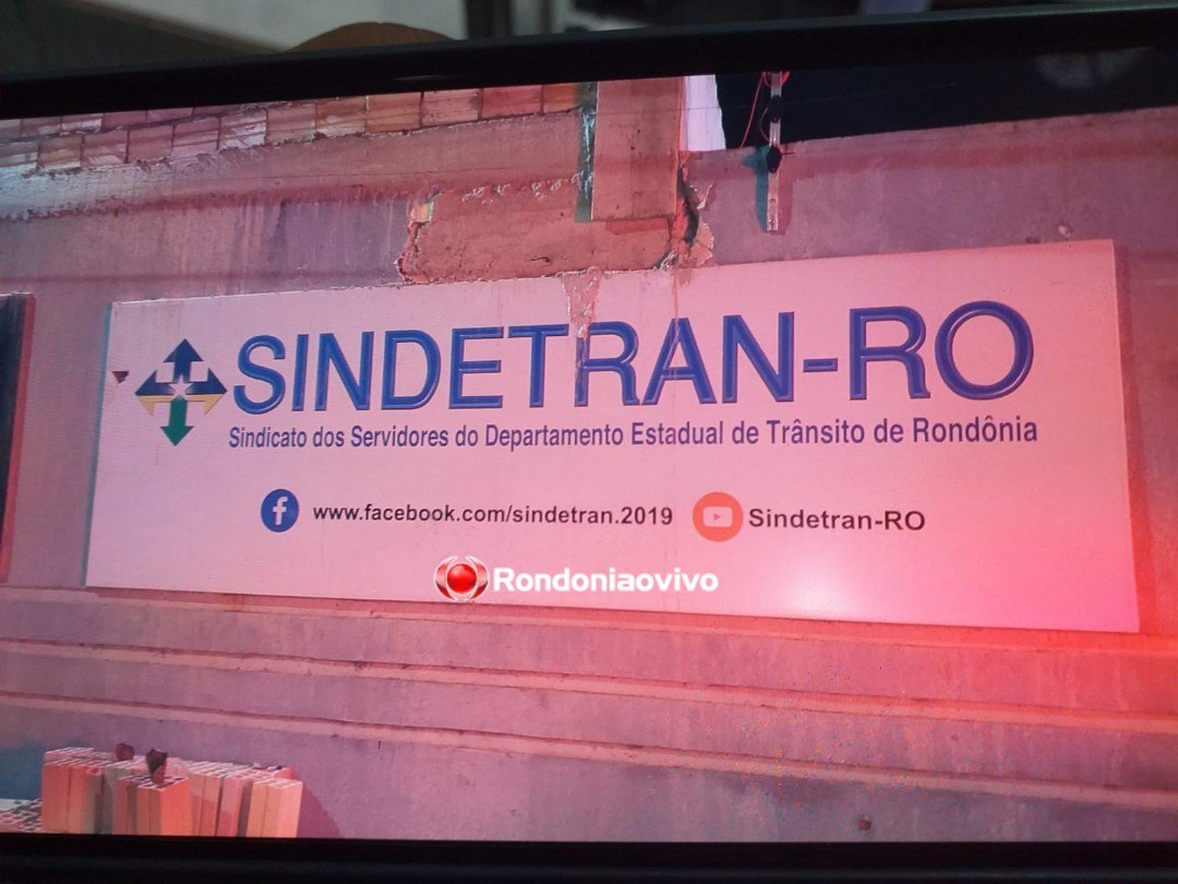 FURTO EM ANDAMENTO: Polícia Militar chega rápido e flagra ladrões dentro de sindicato