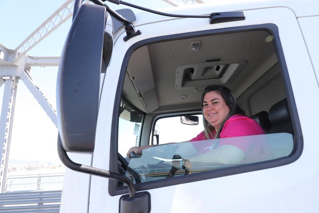 CAMINHADA: AmazonFort participa de evento de conscientização do Outubro Rosa