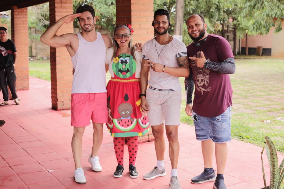 MÁRCIA SOCORRISTA: Crianças das comunidades Vila Princesa e Ayrton Senna tiveram dia de lazer 