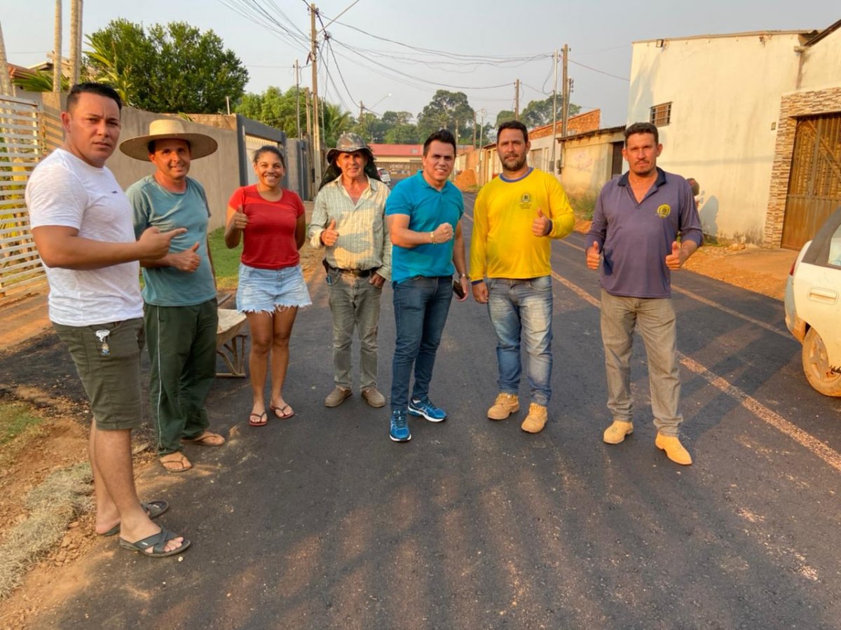 OBRAS: Bairro Aeroclube é asfaltado a pedido de Edmilson Dourado